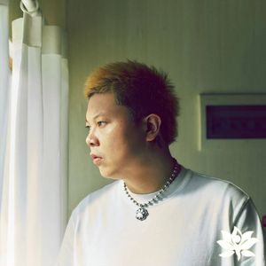 日本成人自拍小电影
