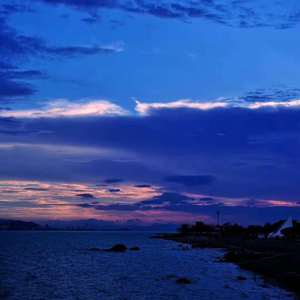 日本成人自拍小电影
